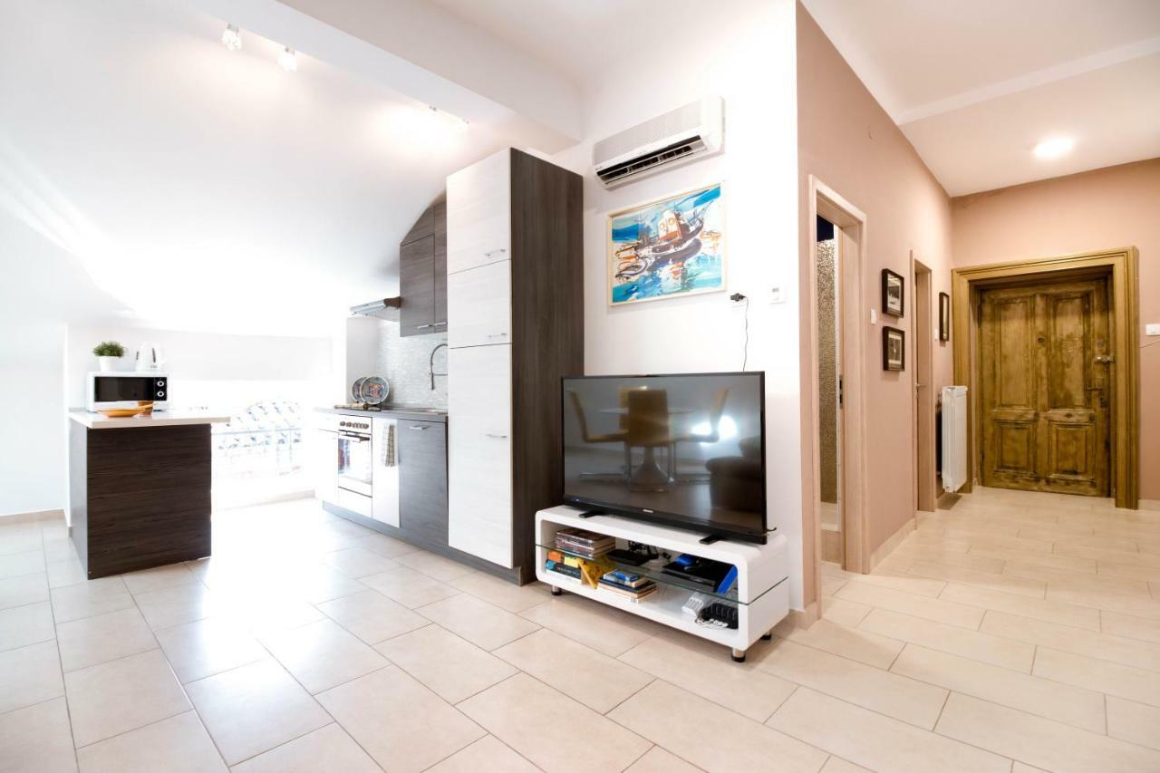 Heart Of Rijeka - Modern And Cozy Apartment 75M2, 5Th Floor Bagian luar foto